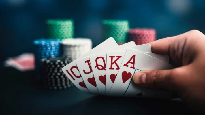 Chi tiết về cách chơi Poker Choangclub đang hot ở sảnh game bài